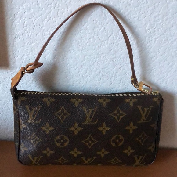 Louis Vuitton Handbags - Louis Vuitton Monogram Pochette Made in France
